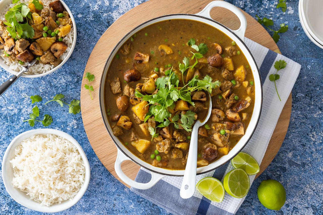SAMFA - Speedy Chopped Mushroom & Lamb Curry