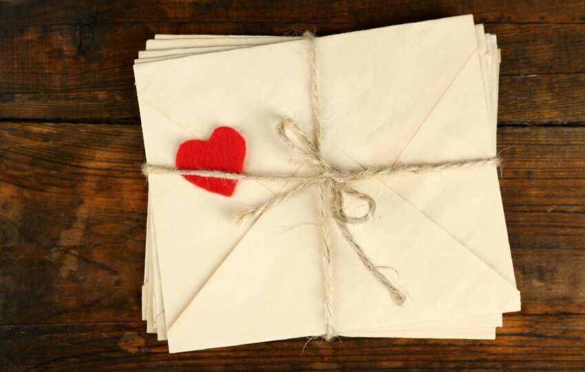 Celebrate Love Note Day