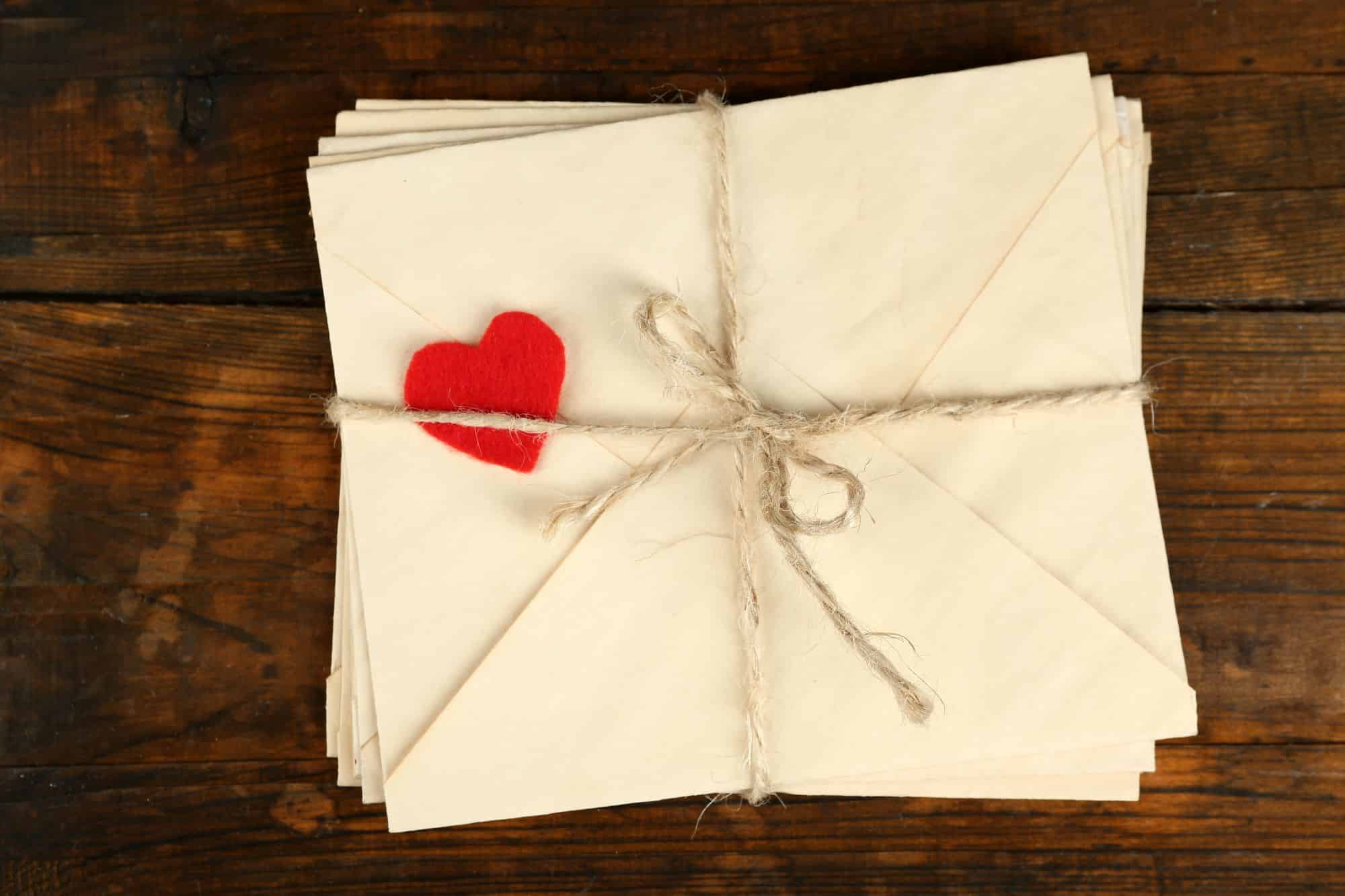 Celebrate Love Note Day