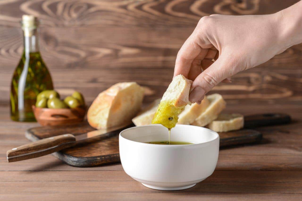 Savour the Season: Quick and Easy Recipes from African Gold that Smack of Summer