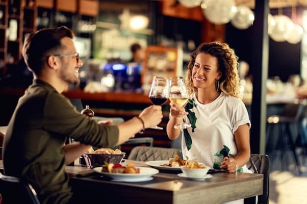 Quiz: What Type of Date Night Should you Book for Valentine's Day?