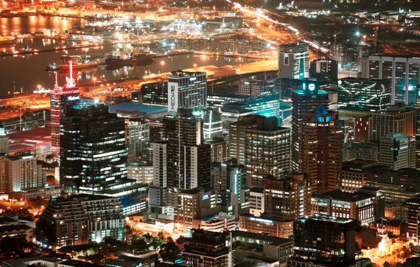 Cape Town copes with power cuts