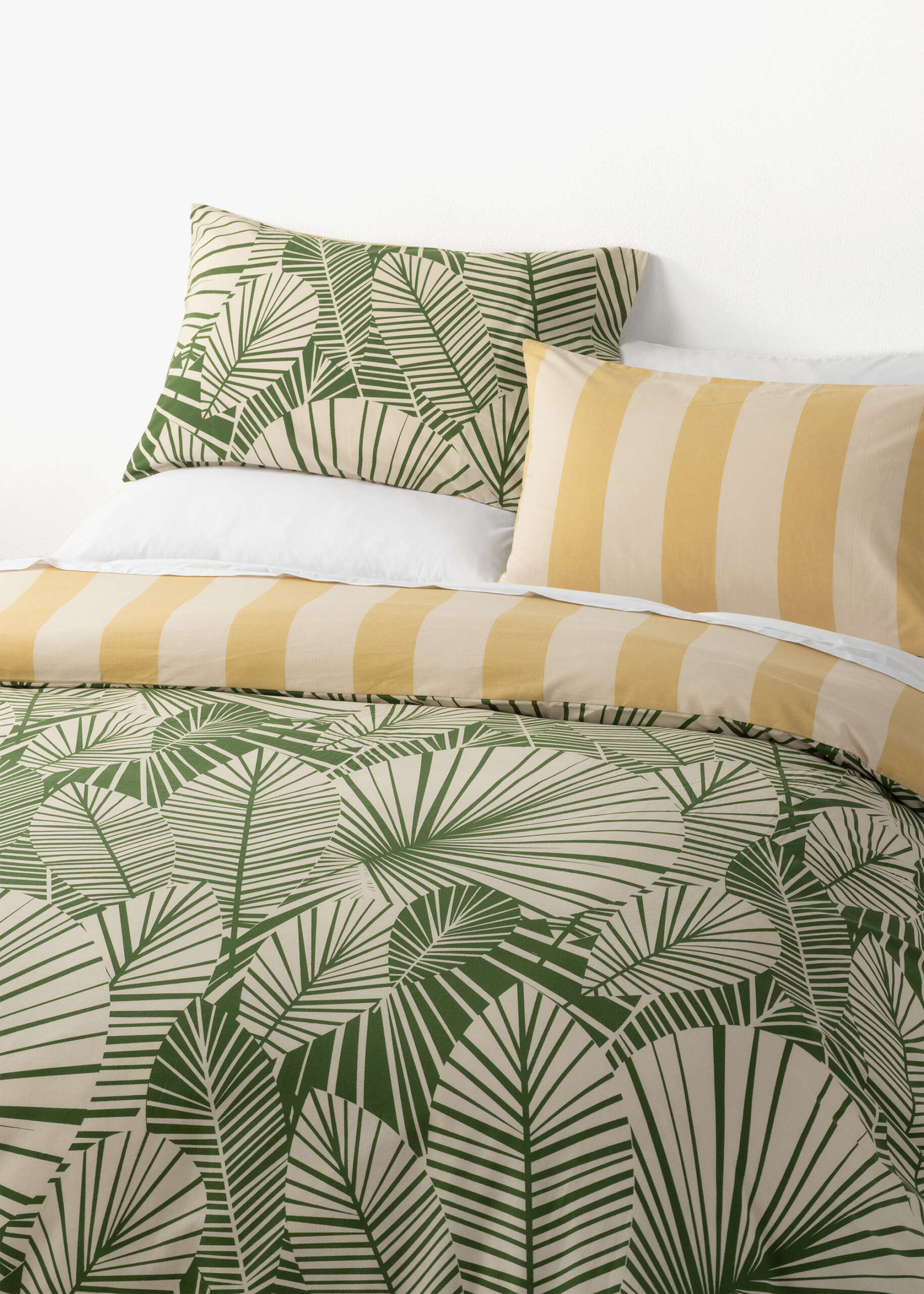Spring Into Summer & Transform Your Home Into A Holiday Retreat