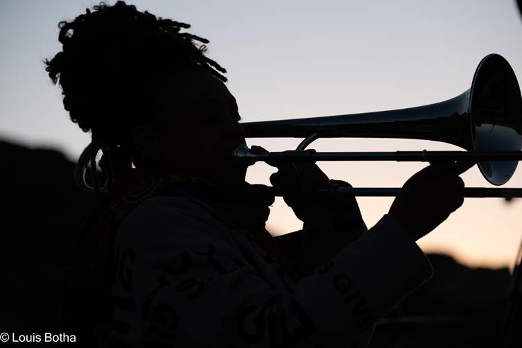 Journey to Jazz 2025 Begins with a Spine-Tingling Sunrise Salute from Siya Makuzeni in Prince Albert