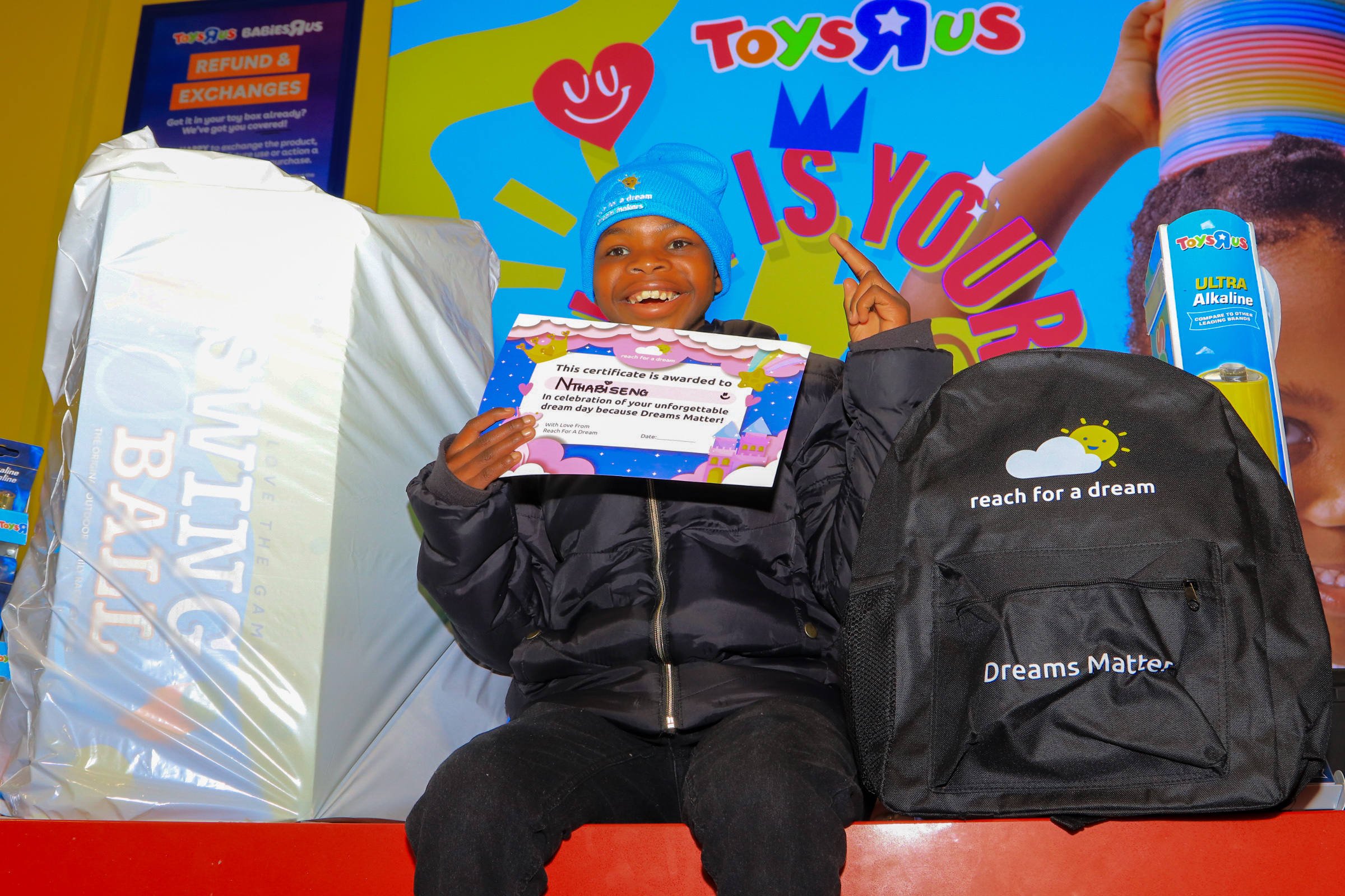 Small Acts of Kindness Drive Big Impact: Toys R Us and Babies R Us Shoppers Raise R441,505 for Reach For A Dream