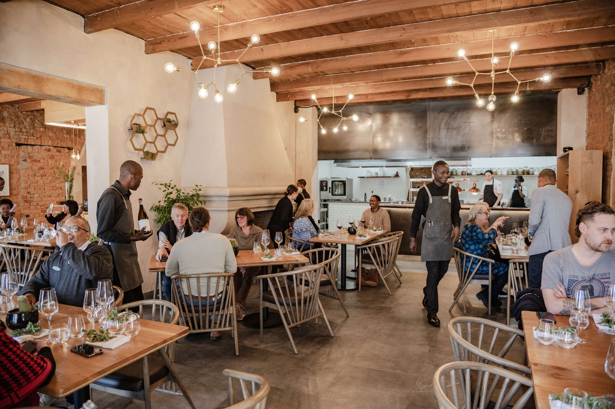 FRANSCHHOEK’S ELEVEN RESTAURANT UNVEILS MENU WITH A SENSE OF PLACE