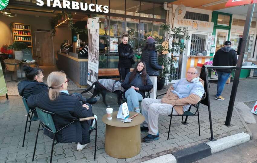 Starbucks Parkhurst Donates 100 Reusables to Bet on Better